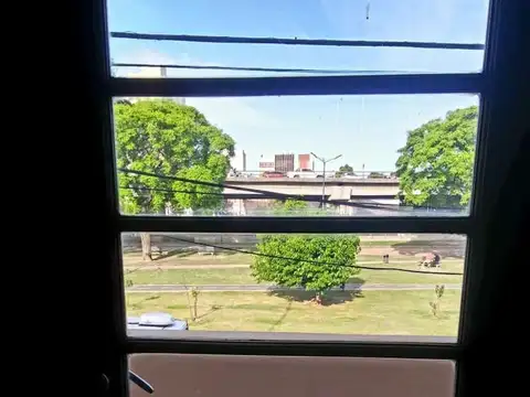 VENTA - CASA 4 AMB C/TERRAZA PROPIA - BARRACAS