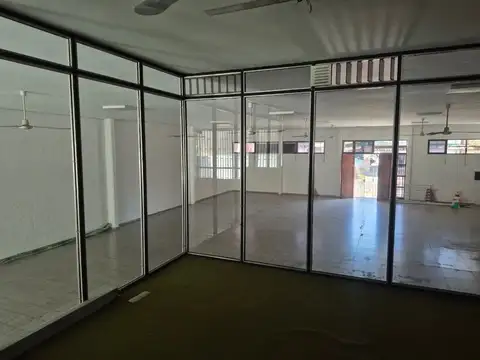 Local en Alquiler en Maipú, $ 2.800.000
