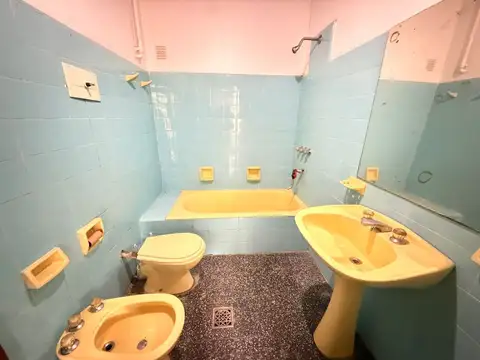 VENTA PH INTERNO 2 AMB BERNAL CON PATIO APTO CRED