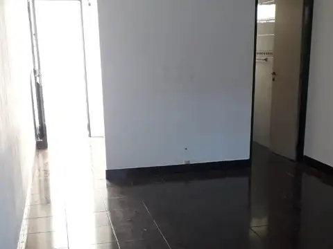 Depto Tipo Casa 2 ambientes con 1 baño