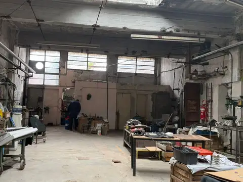 Galpon en Alquiler en Villa Lynch, USD 15.000