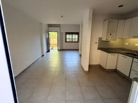 VENTA DUPLEX 3 AMB. APTO CREDITO CHILAVERT