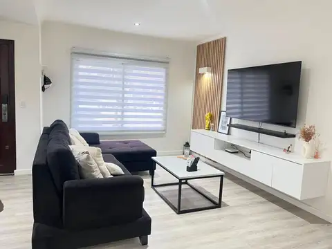 Depto Tipo Casa en Venta de 4 ambientes