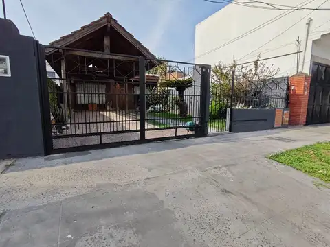 Alquiler  y venta de Casa en Moron Sur