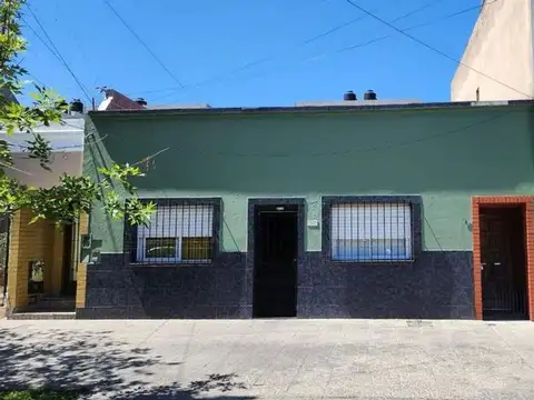 VENTA CASA 3 AMBIENTES EN LANUS OESTE