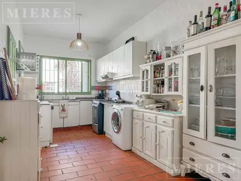 Amplio terreno en excelente zona en venta.