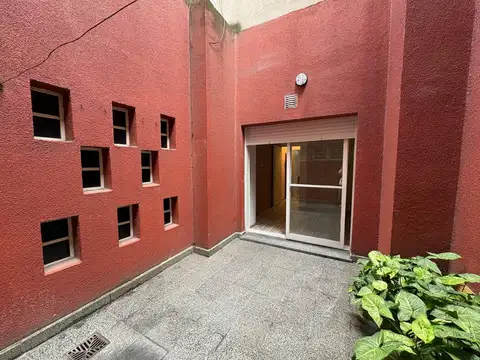 Departamento en PB con patio