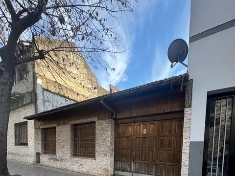 Terreno en Venta en Parque Chacabuco, USD 320.000