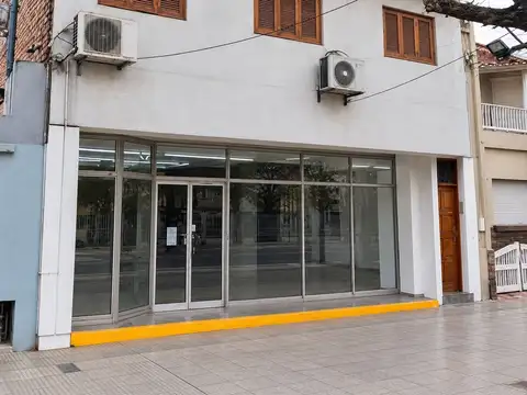 Local Comercial Calle San Martin Godoy Cruz