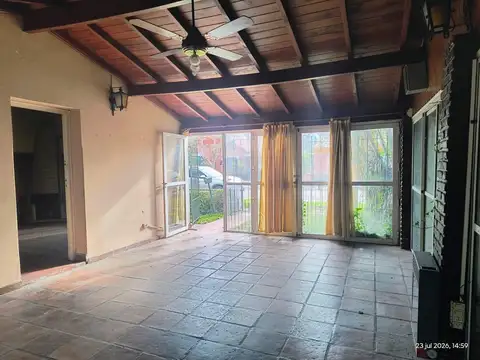 Casa 4 ambientes con 1 baño