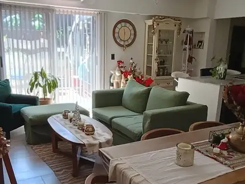 Depto Tipo Casa en Venta de 3 ambientes