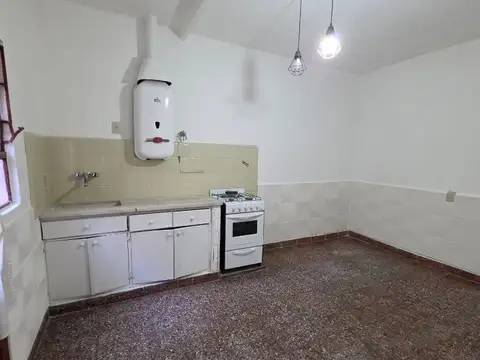 Depto Tipo Casa 2 ambientes con 1 baño