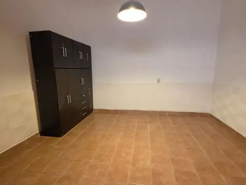 Depto Tipo Casa en Alquiler en Mataderos, $ 600.000