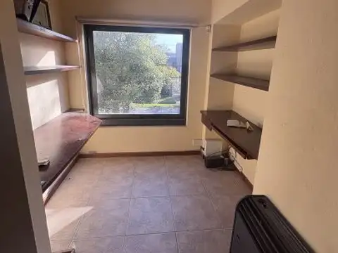 FUNES - CASA EN ALQUILER - ZONA LICEO - 3 DORMIT. 2 BAÑOS. PISCINA