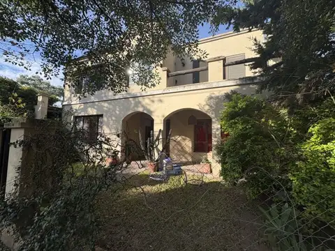 Casa en Alquiler en Funes, $ 1.850.000