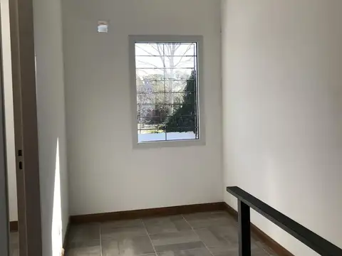 Casa en Alquiler con 1 cochera