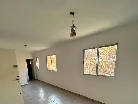 Hermosa y funcional oficina en Moreno centro
