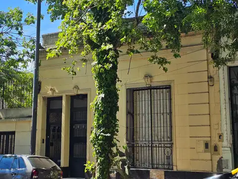 Excelente oportunidad en venta! PH de 147 m2 con 3 dormitorios y patio.