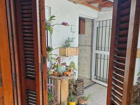 Depto Tipo Casa 4 ambientes con 3 baños