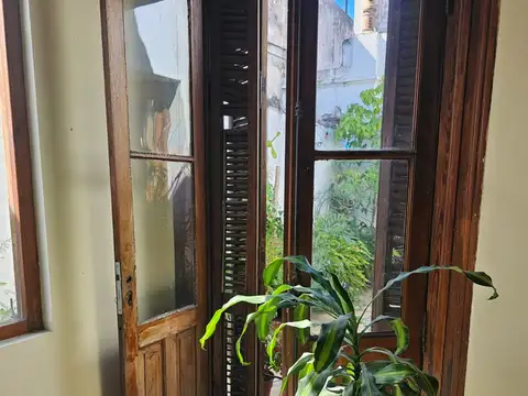 Depto Tipo Casa en Venta 80 años