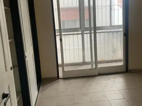 Depto 2amb c/balcón apto profesional (San Justo)