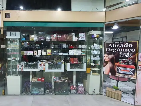 Alquiler Local comercial en Galeria Cristal centro