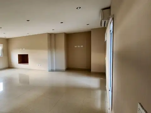 CASA EN ALQUILER EN BARRANCAS DE IRAOLA