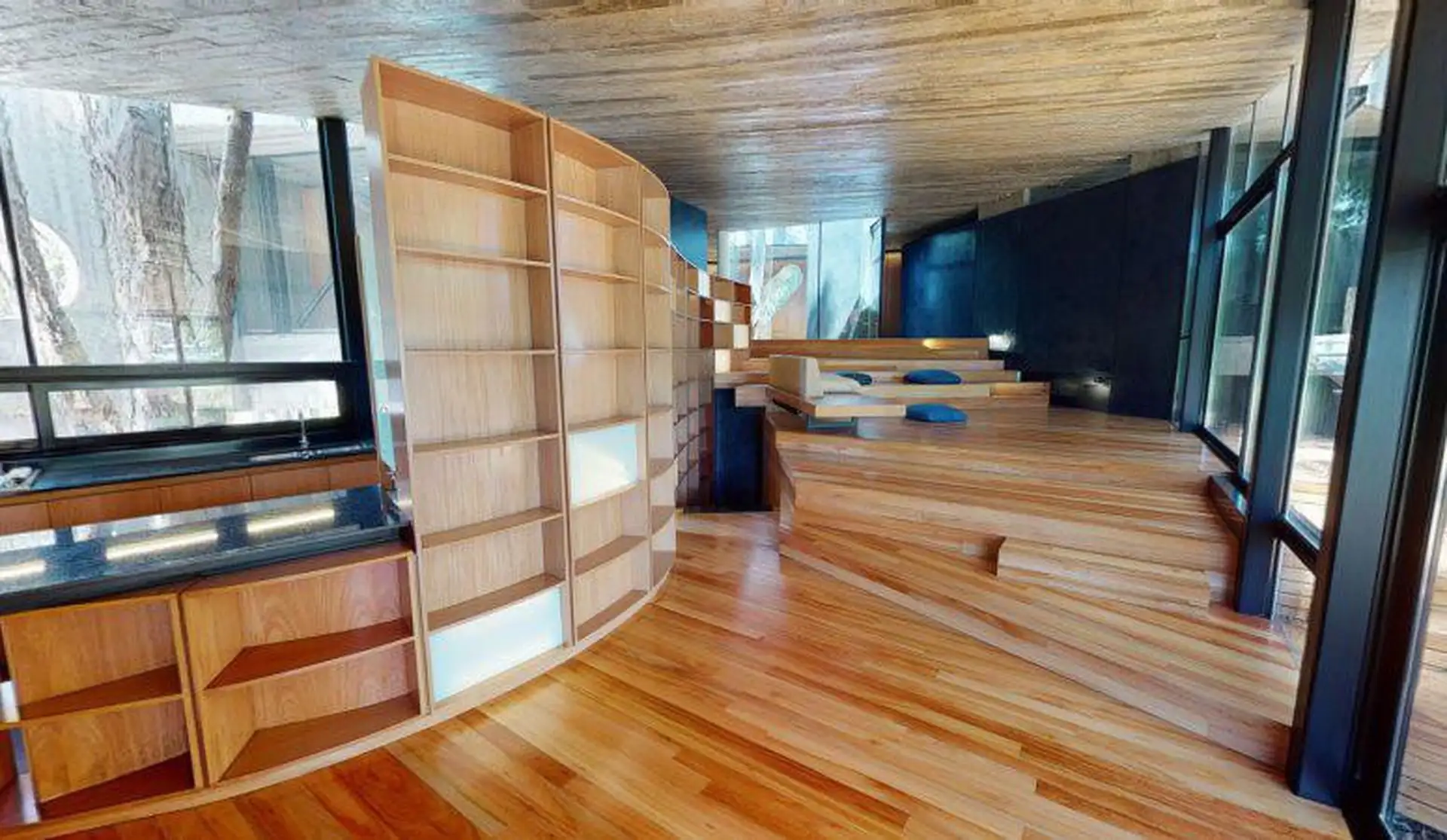 Casa de vanguardia, arquitectura estilo orgánica en Las Prunas
