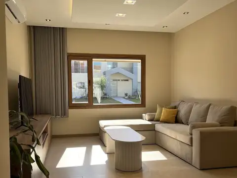 Casa en Alquiler en Ciudad Evita, USD 3.000