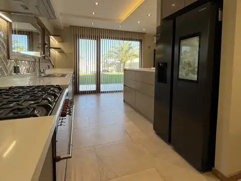 Casa en Alquiler al Norte