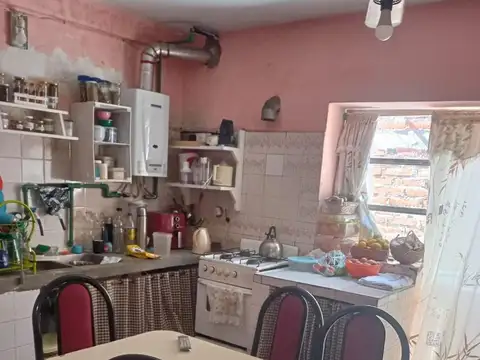 Casa 4 ambientes con 1 baño