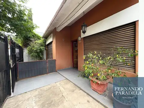Casa en venta de 3 dormitorios c/ cochera en Villa Gobernador Udaondo