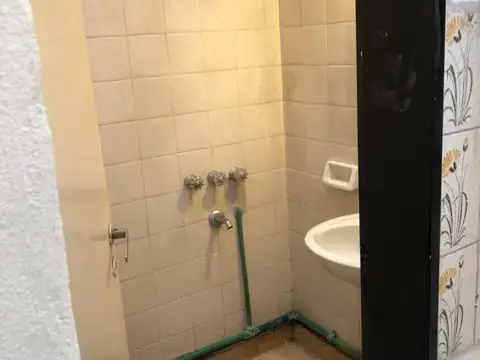 DEPARTAMENTO MONOAMBIENTE POR ESCALERA