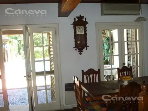 Casa en Venta con 1 cochera