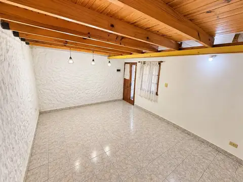 Casa en Venta en Bernal Oeste, USD 55.000