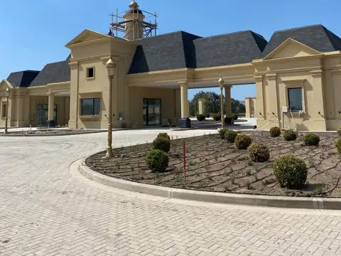 VENTA DE LOTE CON FONDO AL LAGO EN PRIDE CANNING