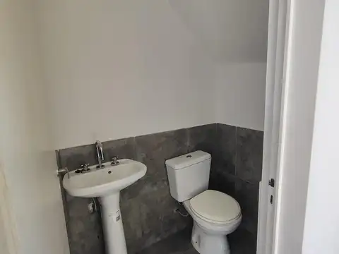 VENTA DUPLEX 2 DORMITORIOS VALLE CERCANO