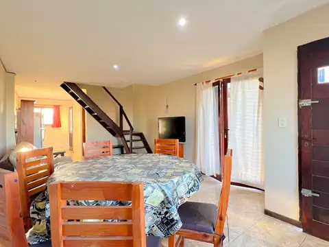 Depto Tipo Casa en Venta de 3 ambientes