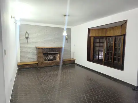 Casa en Alquiler en Villa Luro, $ 2.200.000