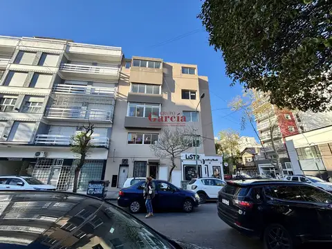 Semipiso oficina en Plaza Mitre!