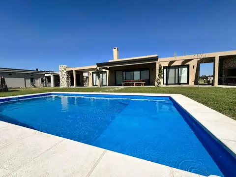 Casa en Venta en Estancia Villa Maria, USD 295.000
