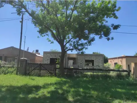 Venta Terreno/ Casa a terminar Roldan