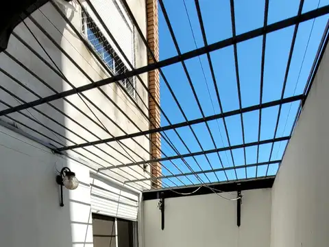 Departamento 5 ambientes con 2 baños