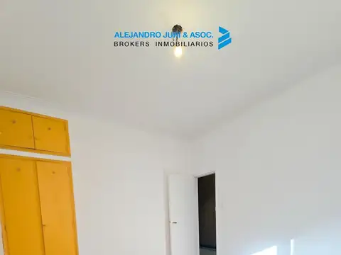 PH con Estilo y Tranquilidad: Casa en Pasaje Conde 544