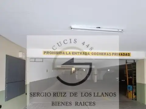 Cochera en  venta en edificio Cervera. Con ascensor. A una cuadra de plaza principal de Salta