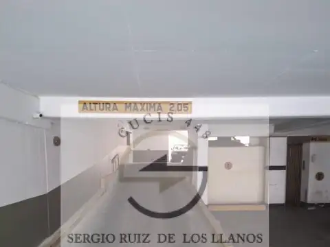 Cochera en  venta en edificio Cervera. Con ascensor. A una cuadra de plaza principal de Salta