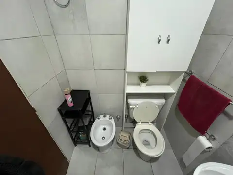 Casa 6 ambientes con 2 baños