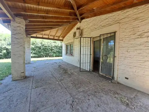 VENTA EN CASA EN MORENO-AMPLIO LOTE