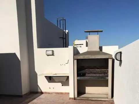 Departamento en Alquiler con 1 cochera