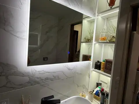 Amplia, cómoda y amueblada casa en alquiler de 1ra categoría